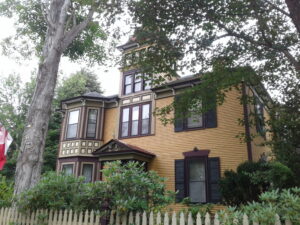 Photograph 2 of 548 St. George Street