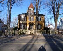 Photograph 3 of 548 St. George Street