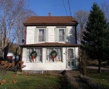 Photograph 3 of 672 St. George Street
