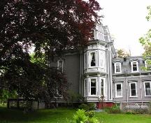 Photograph 3 of 494 St. George Street