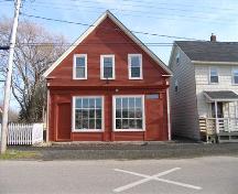 Photograph 3 of 170 St. George Street